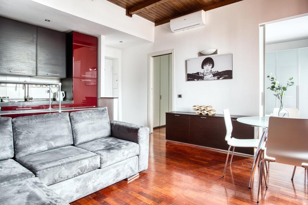 Joivy Charming Apartment In The Heart Of Isola District Milan Luaran gambar